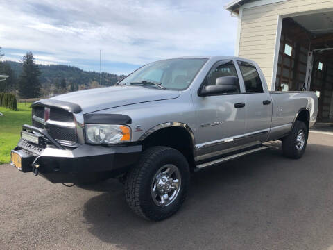 2004 Dodge Ram Pickup 2500 for sale at Catuna Motor Company in Damascus OR