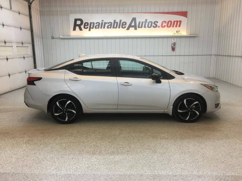 2024 Nissan Versa SR