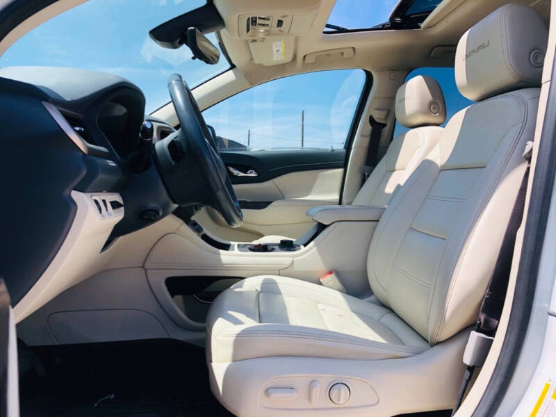 2021 GMC Acadia Denali