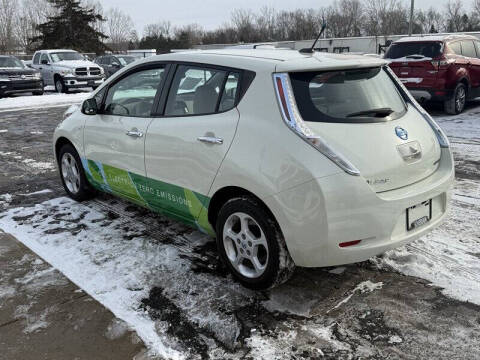 2011 Nissan LEAF SL