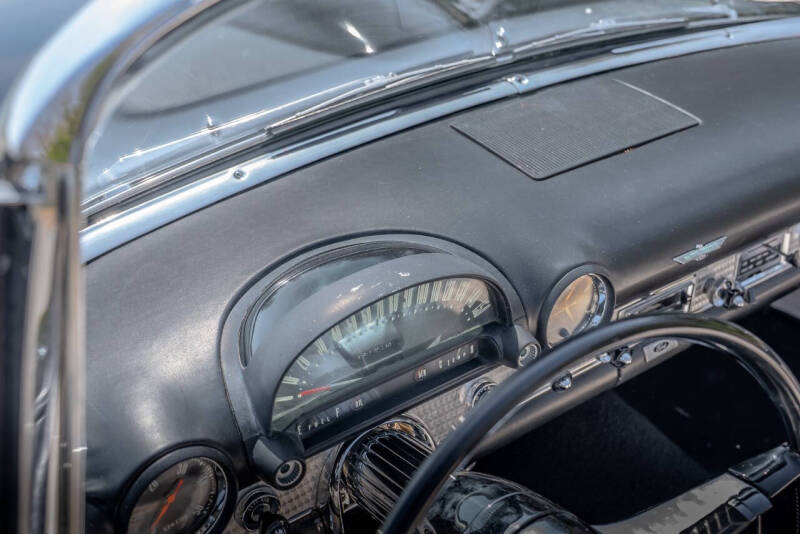 1955 Ford Thunderbird