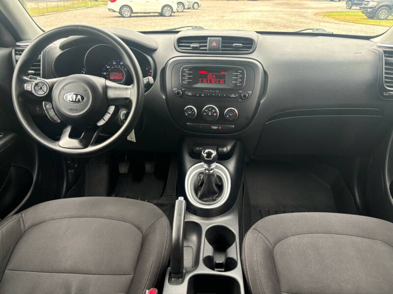 2015 Kia Soul Base photo 16