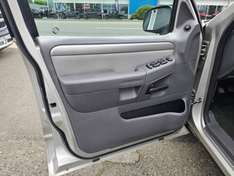 2004 Ford Explorer XLT