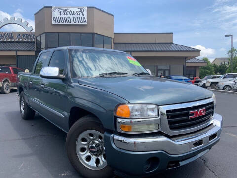 2007 GMC Sierra 1500 Classic for sale at FASTRAX AUTO GROUP in Lawrenceburg KY