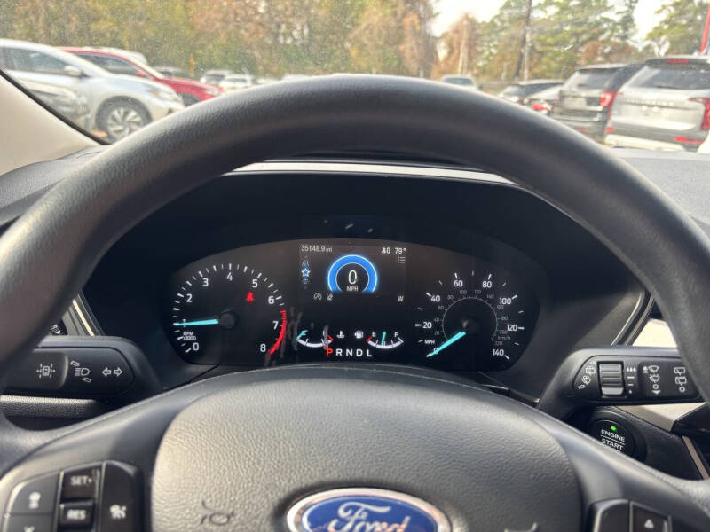 2020 Ford Escape SE