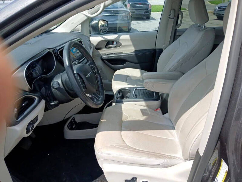 2021 Chrysler Pacifica Touring L
