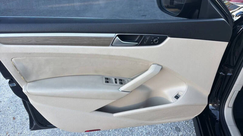 2016 Volkswagen Passat