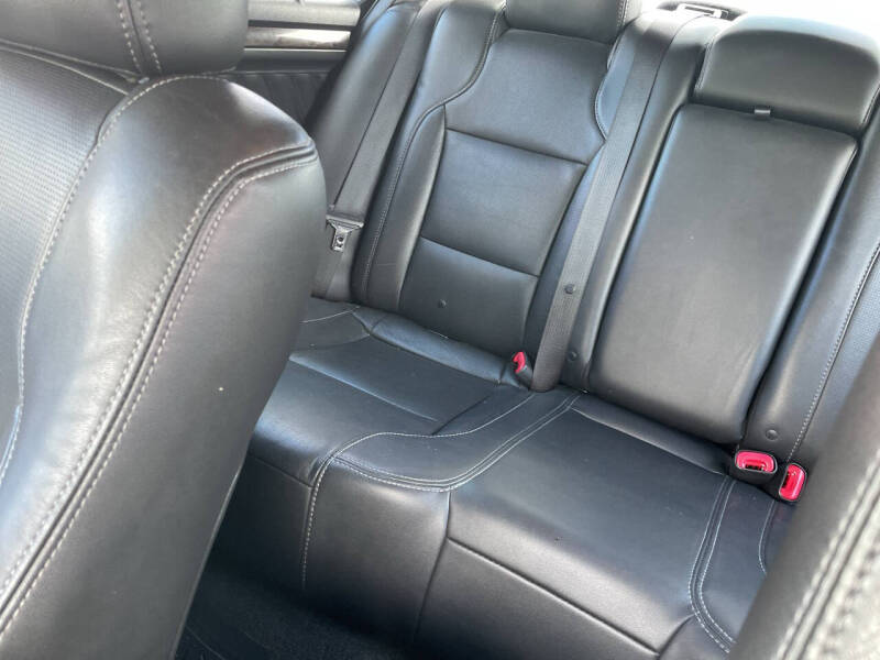 2014 Ford Taurus Limited - Photo 13