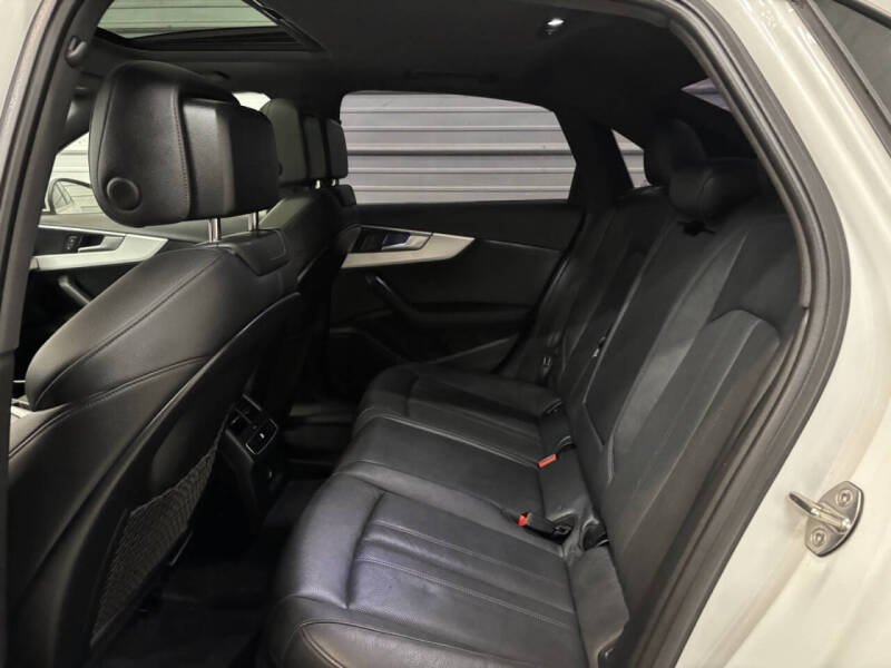 2017 Audi A4 2.0T quattro Premium Plus