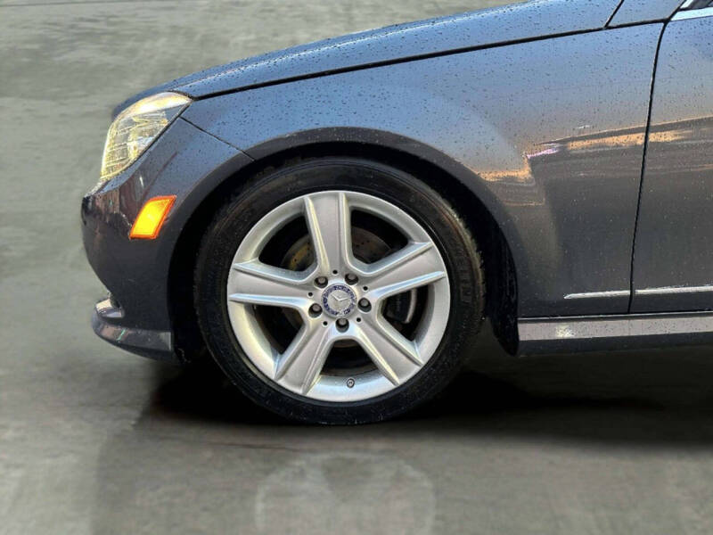 2011 Mercedes-Benz C-Class C 300 Luxury 4MATIC