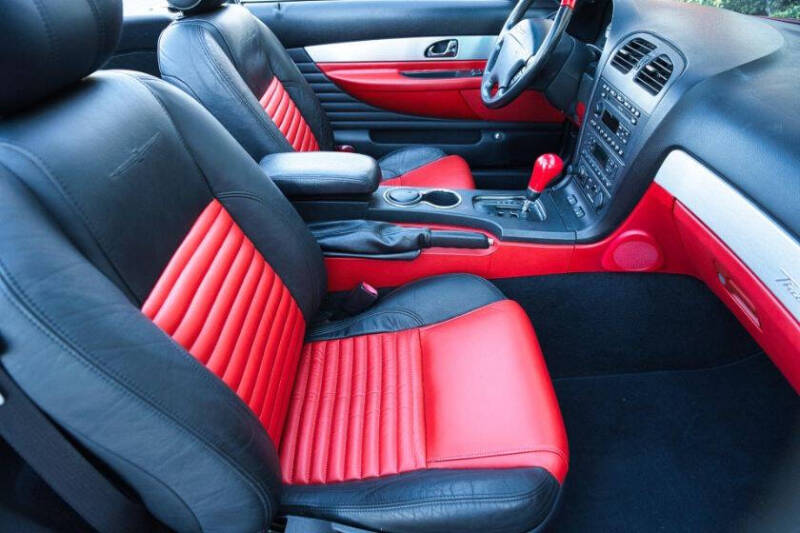 2003 Ford Thunderbird