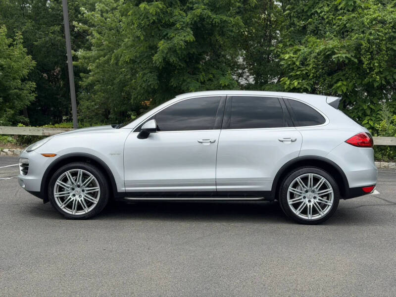 2012 Porsche Cayenne S Hybrid