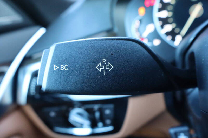 2018 BMW 5 Series 530i