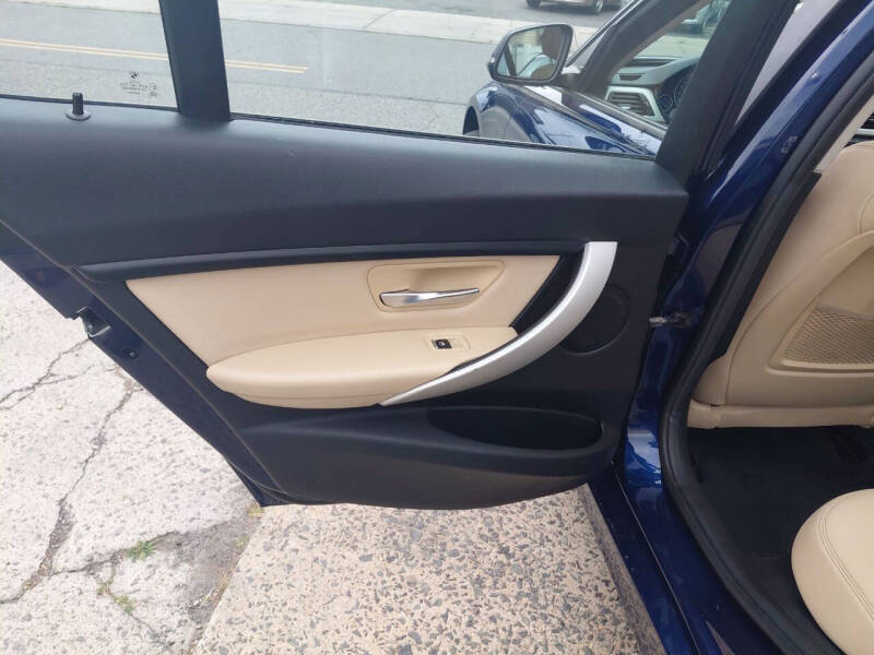 2018 BMW 3 Series 320i xDrive