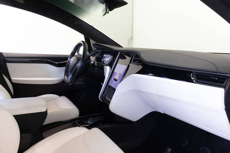 2018 Tesla Model X 75D