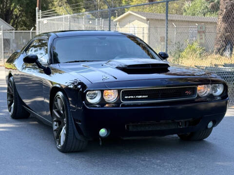 2012 Dodge Challenger R/T Plus