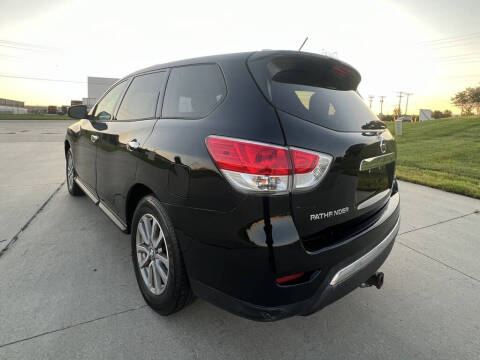 2014 Nissan Pathfinder S