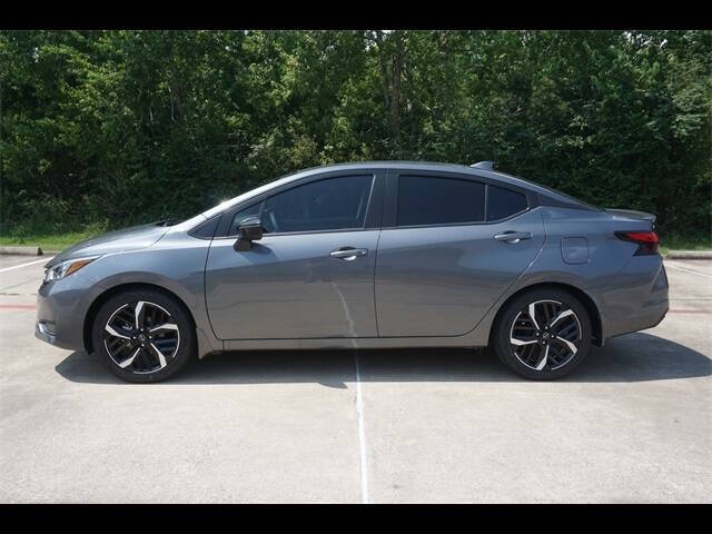 2025 Nissan Versa SR