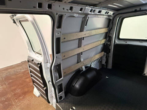 2024 GMC Savana 2500