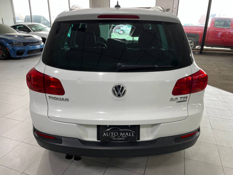 2015 Volkswagen Tiguan SE photo 9