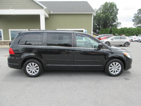 2012 Volkswagen Routan SE