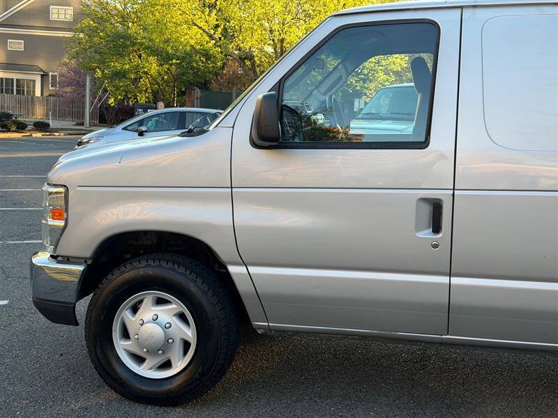 2009 Ford E-Series E-250