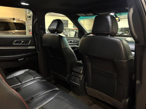 2016 Ford Explorer Sport