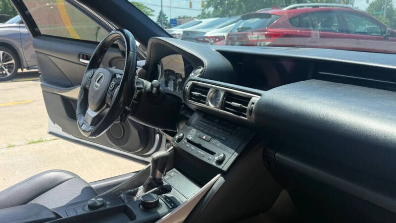 2016 Lexus IS 300