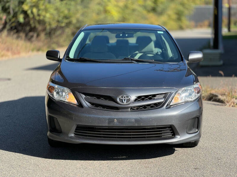 2012 Toyota Corolla L photo 2