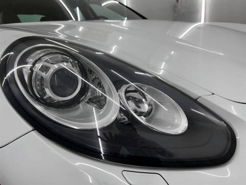 2016 Porsche Panamera 4
