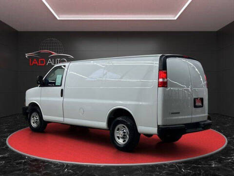 2022 Chevrolet Express 2500