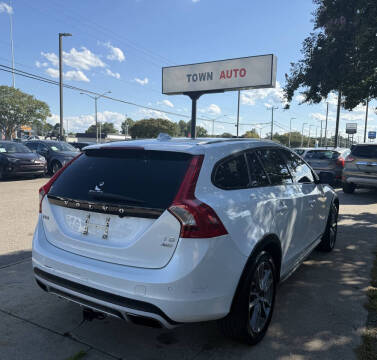 2018 Volvo V60 Cross Country T5 Premier