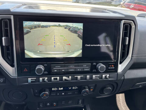 2025 Nissan Frontier SV