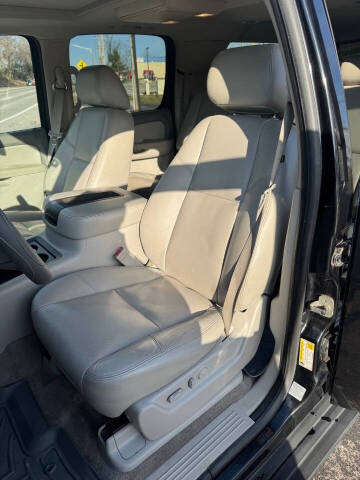 2010 GMC Yukon XL SLT