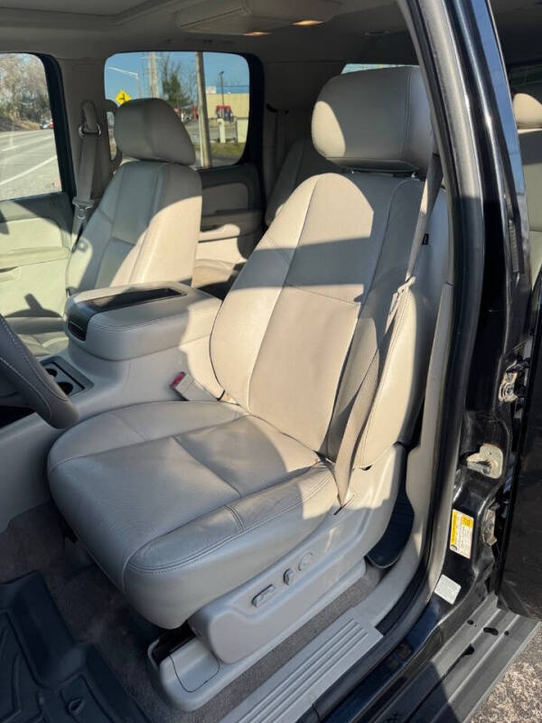 2010 GMC Yukon XL SLT