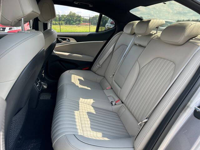 2023 Genesis G70