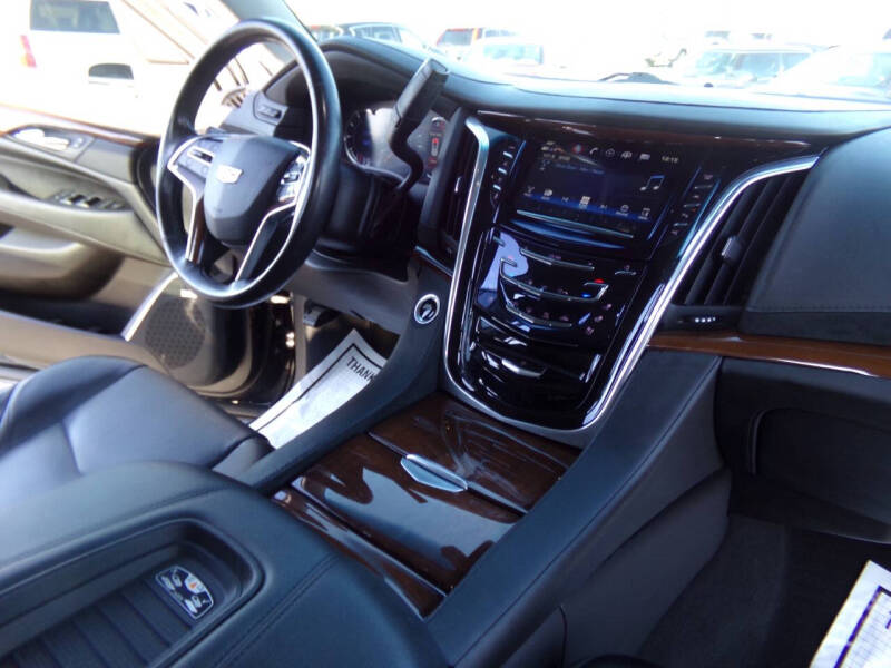 2019 Cadillac Escalade ESV Luxury