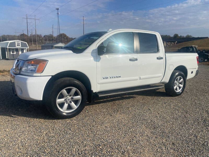 2014 Nissan Titan for sale at TNT Truck Sales in Poplar Bluff MO