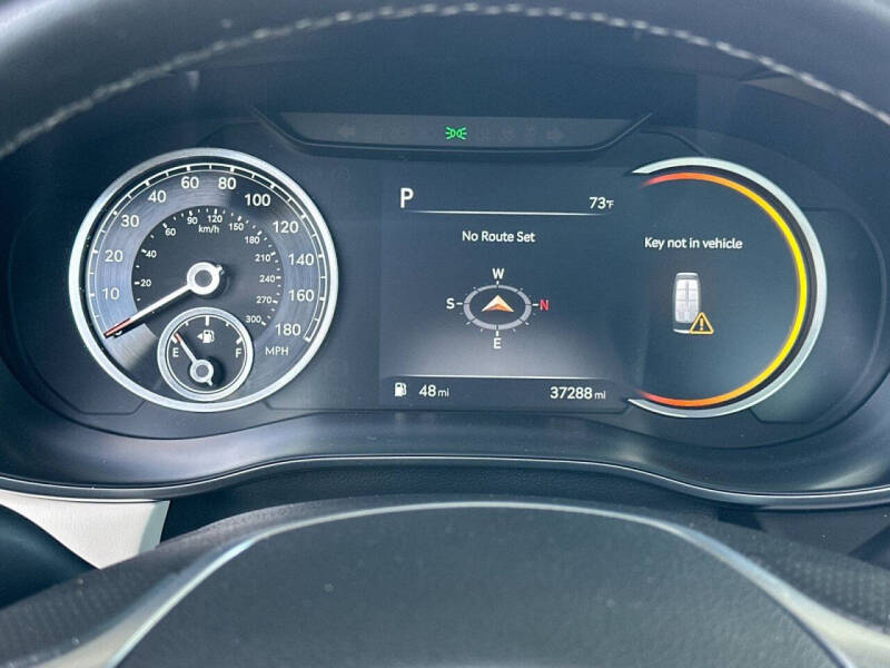 2023 Genesis G70