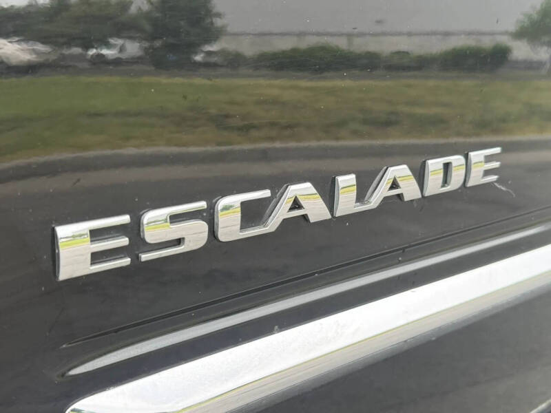 2014 Cadillac Escalade Luxury