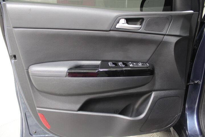 2022 Kia Sportage Nightfall