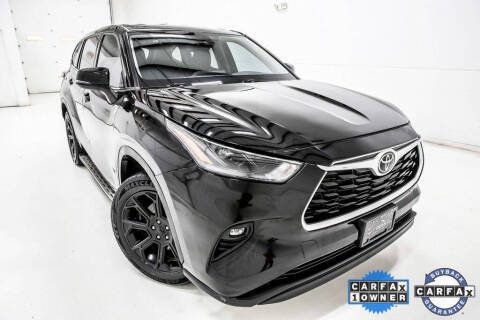 2022 Toyota Highlander LE