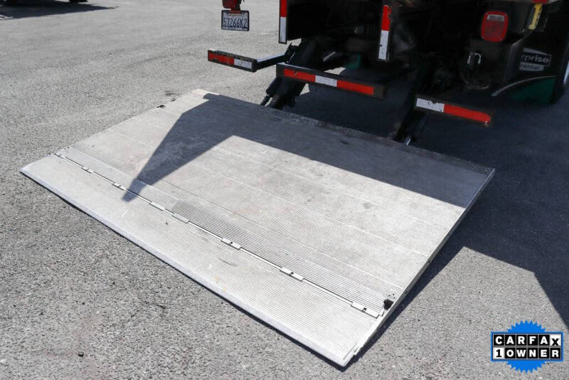 2018 International DuraStar 4300