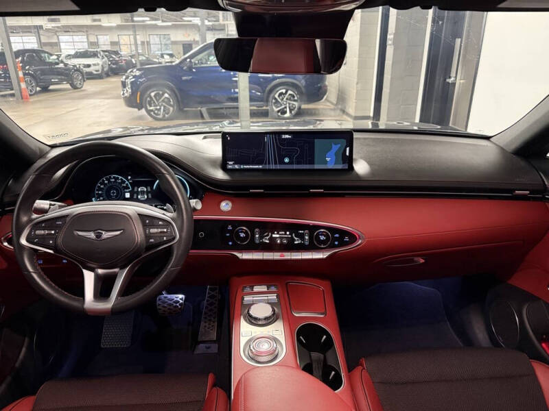 2024 Genesis GV70 2.5T Standard