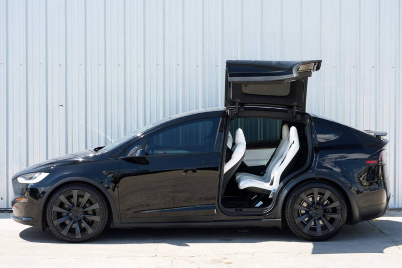 2023 Tesla Model X Standard Range