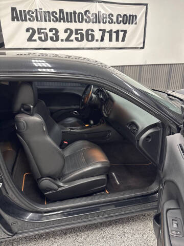 2016 Dodge Challenger 392 HEMI Scat Pack Shaker