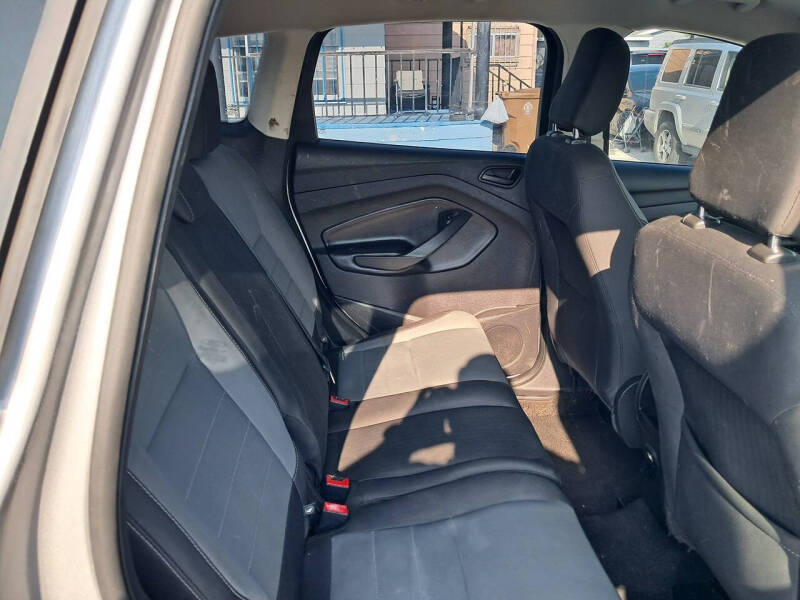 2019 Ford Escape S