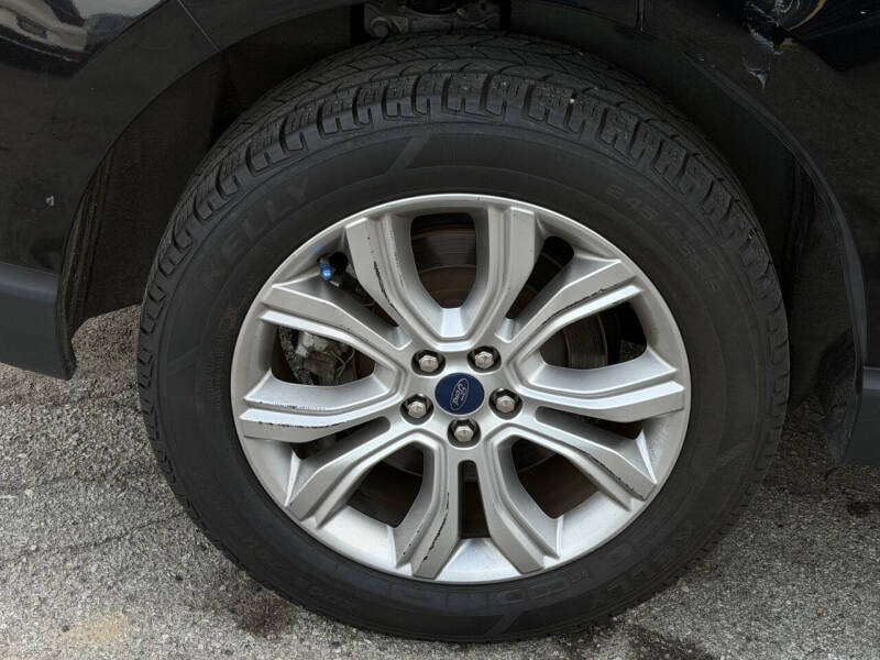 2022 Ford Edge Titanium