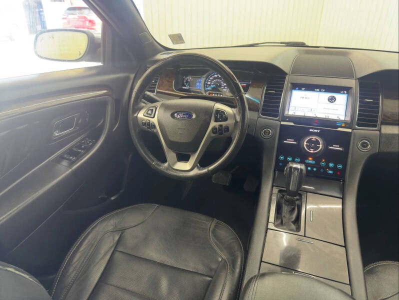 2017 Ford Taurus Limited