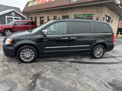 2014 Chrysler Town and Country Touring-L